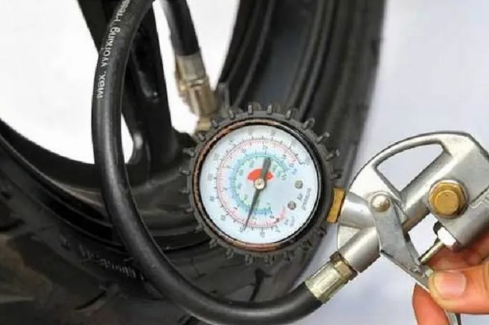 Scoopy Prestige White